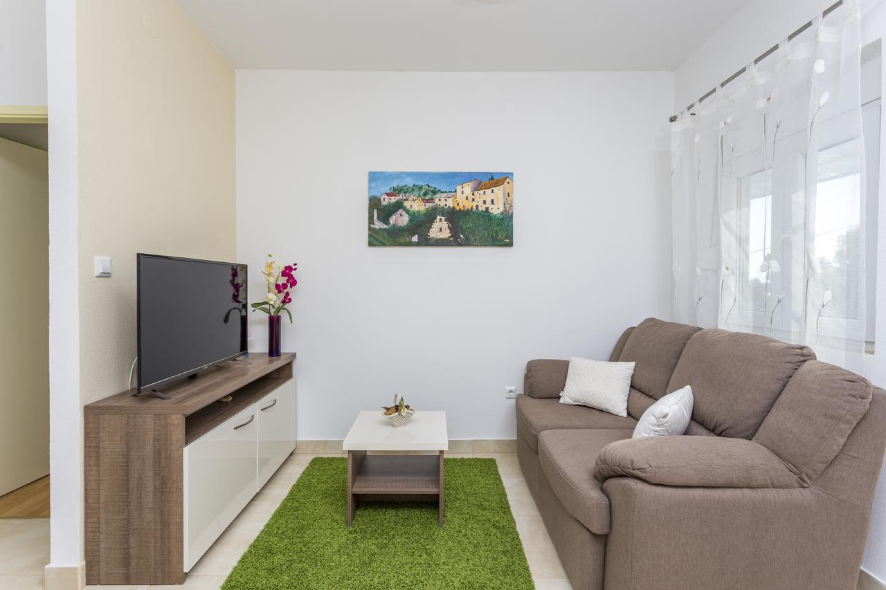 Luna Appartement *